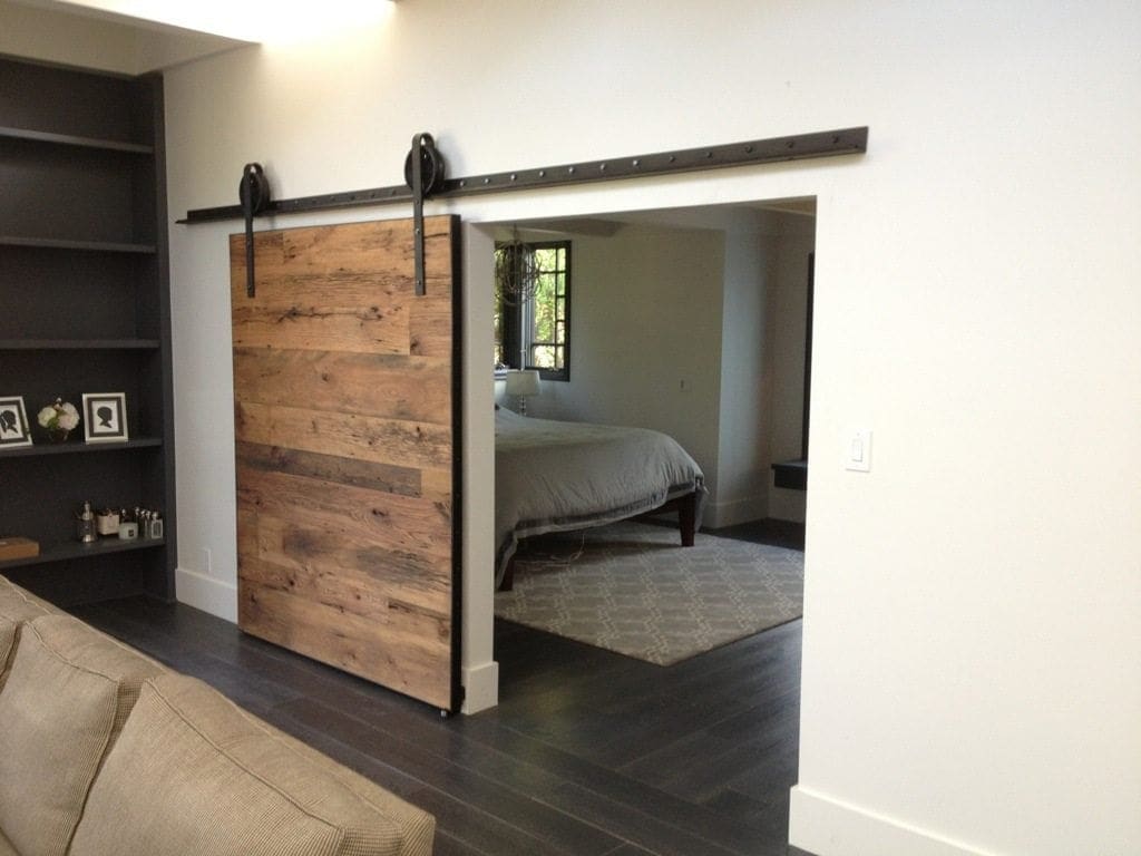 HOMEmade MAKEOVERS: SLIDING BARN DOORS - HOME DECOR MUST HAVE