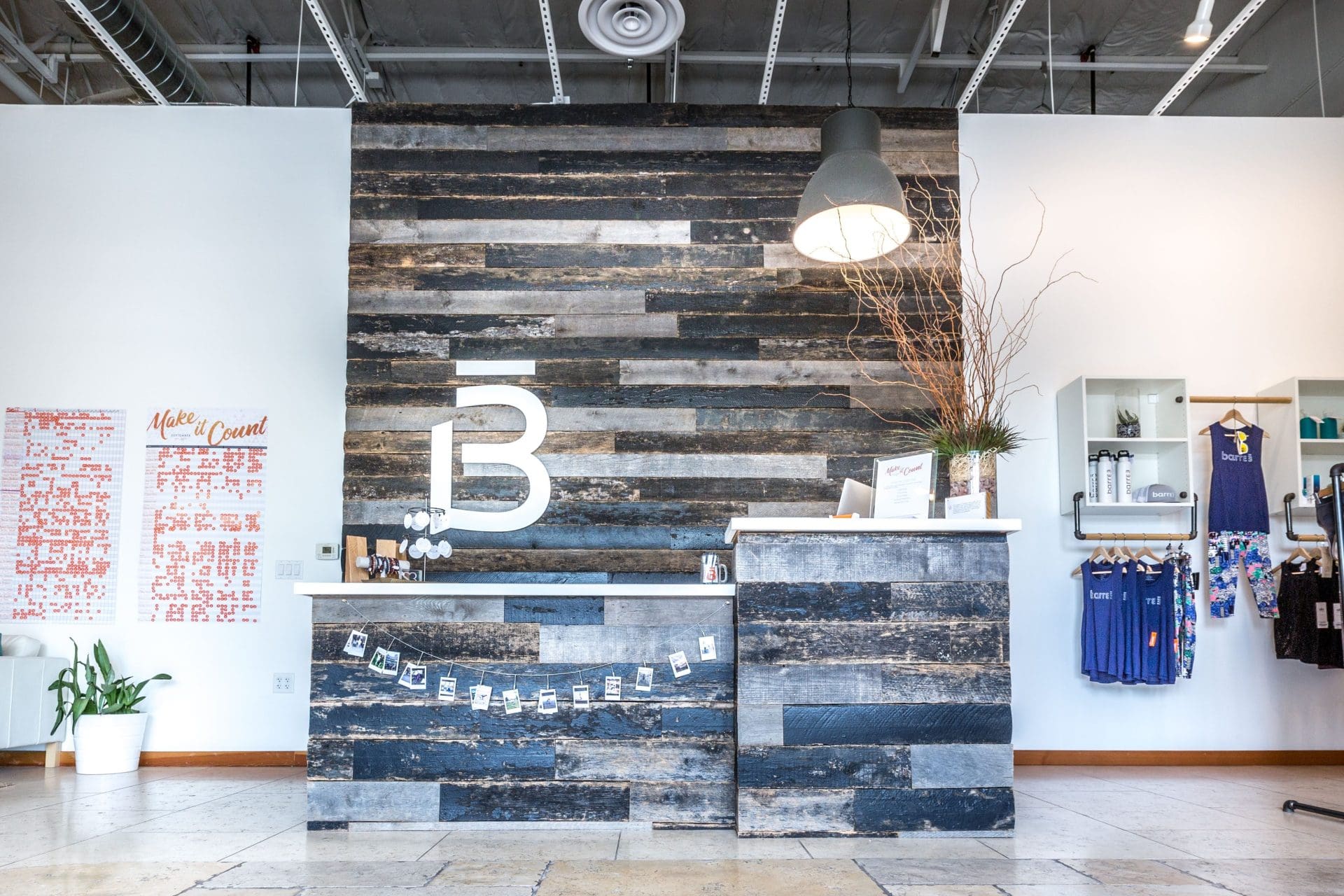 Barre 3 North Scottsdale Porter Barn Wood