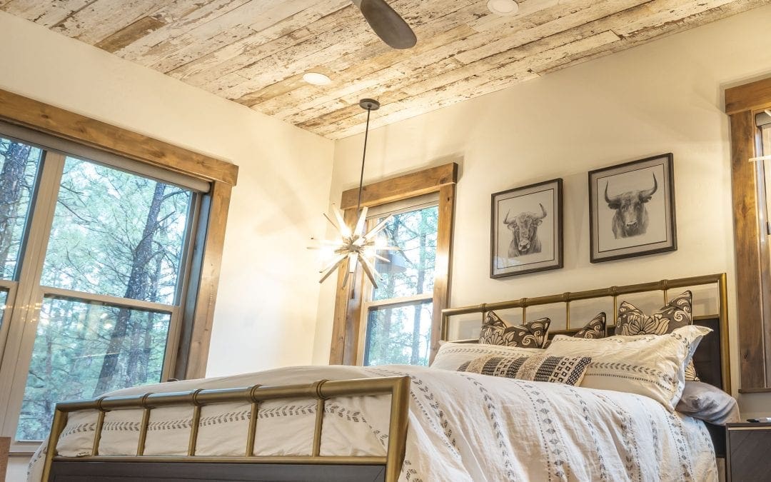 Guest Bedroom Speckled White Ceiling