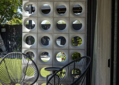 Eclipse Dividing Wall