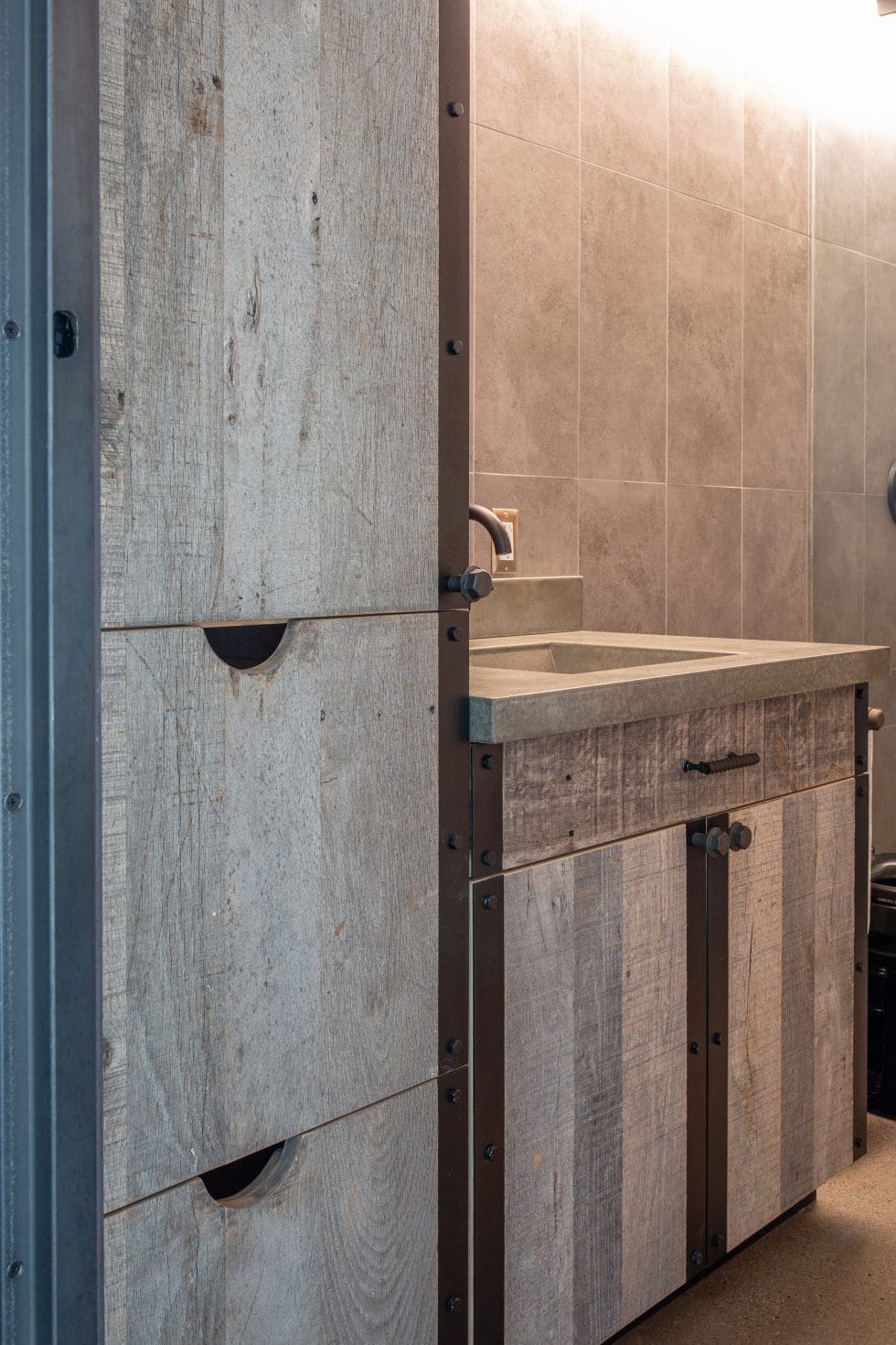 Concrete Countertop and Sink | Porter Barn Wood