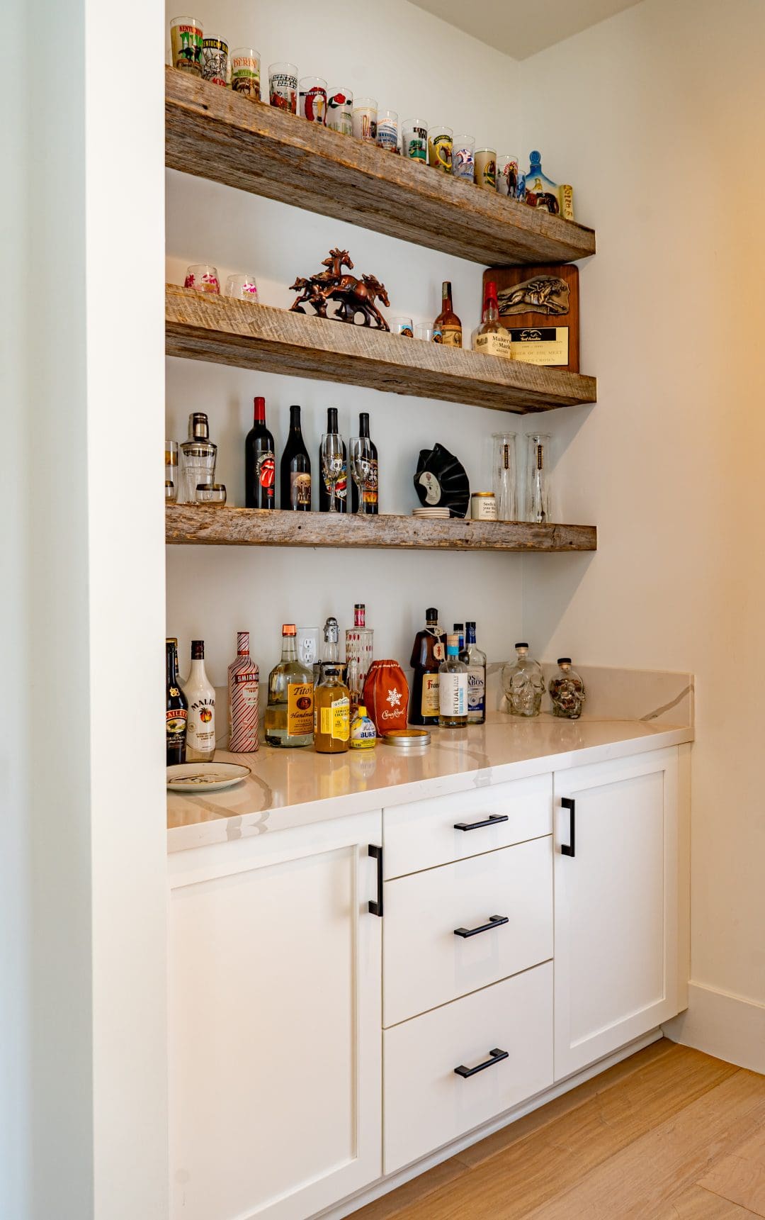 Tobacco Barn Gray Shelves